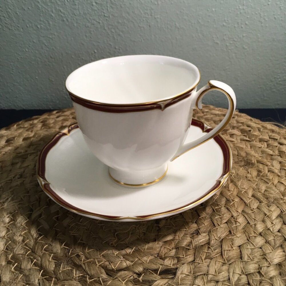 WEDGEWOOD Tea Cup & Saucer Bone China